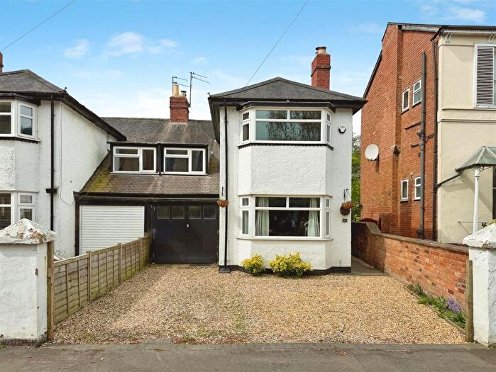 4 Bedroom Semi Detached House For Sale In St. Marys Road, Leamington Spa, CV31