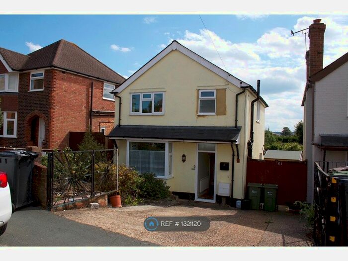 5 Bedroom Detached House To Rent In New Cross Road, Guildford GU2