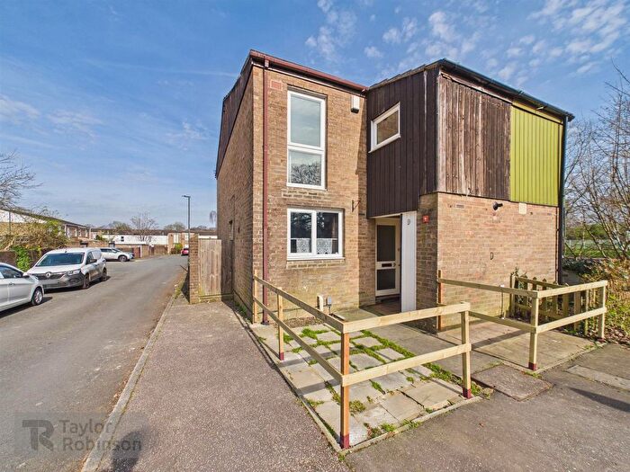 3 Bedroom Property To Rent In Fennel Crescent, Crawley, RH11