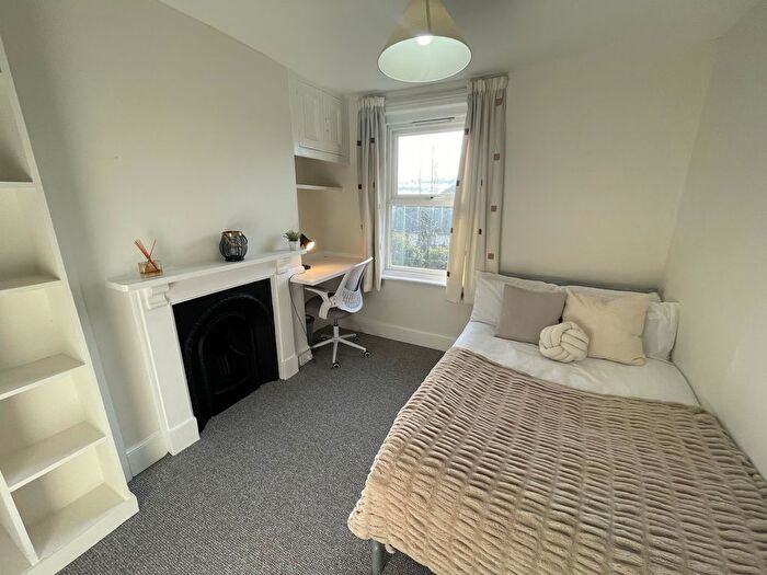 4 Bedroom Maisonette To Rent In Fore Street, Exeter, EX1