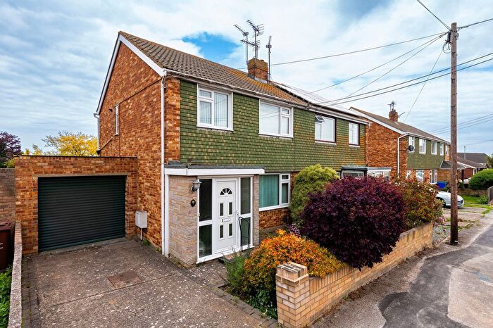 3 Bedroom Semi-Detached House For Sale In Hilltop Road, Minster On Sea, Sheerness, ME12
