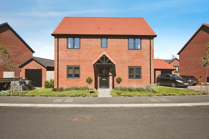 3 Bedroom Detached House For Sale In Castell Road, Bacton, Stowmarket, IP14