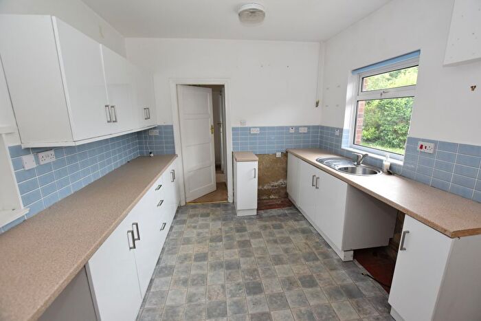 2 Bedroom Detached Bungalow For Sale In Mutrix Gardens, Margate, CT9