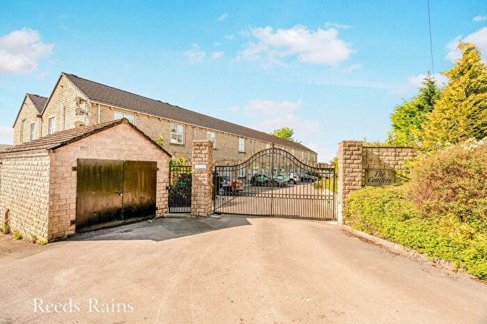 2 Bedroom Apartment To Rent In The Conifers, Nicholas Street, Briercliffe, Burnley, BB10