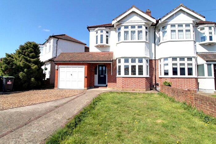 3 Bedroom Semi Detached House To Rent In Eastbury Avenue, EN1