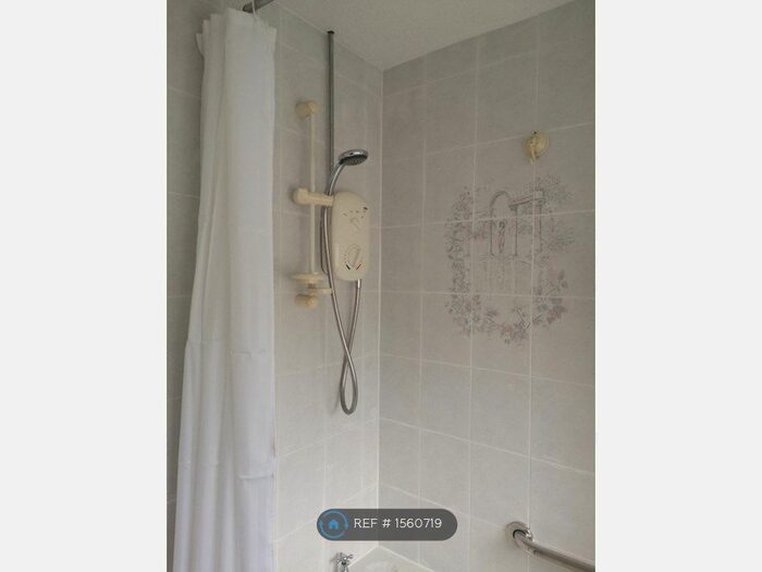 2 Bedroom End Of Terrace House To Rent In Purley Drive, Bridgwater, TA6