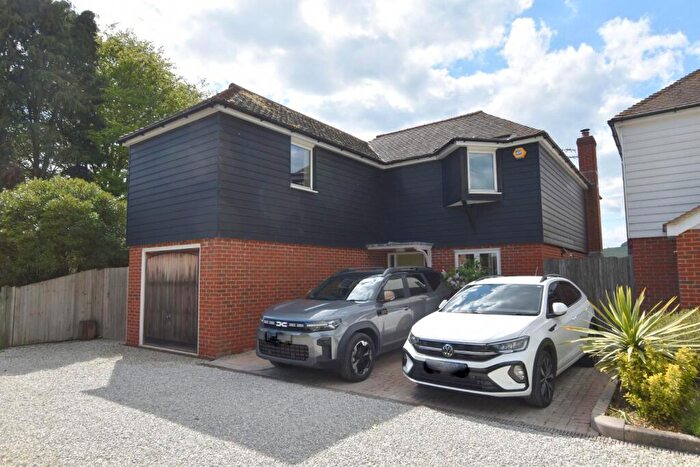 4 Bedroom Detached House For Sale In Marchant Mews, Newington, Folkestone, CT18