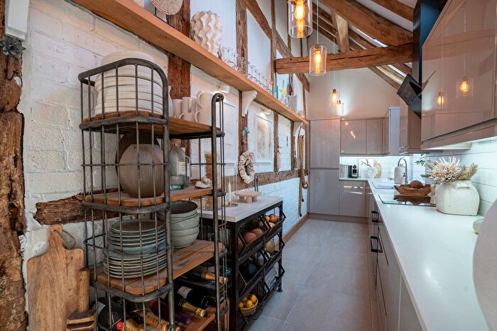 3 Bedroom Barn Conversion For Sale In Halesend Grittles End Storridge Malvern, Worcestershire, WR13