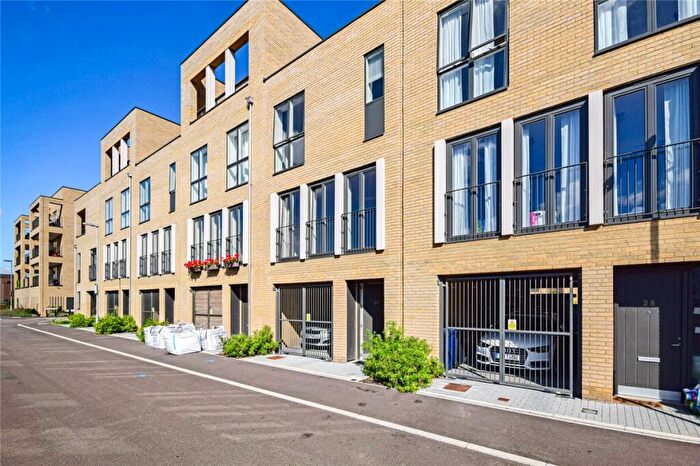 3 Bedroom Terraced House To Rent In Whitelocks Drive, Trumpington, Cambridge, CB2