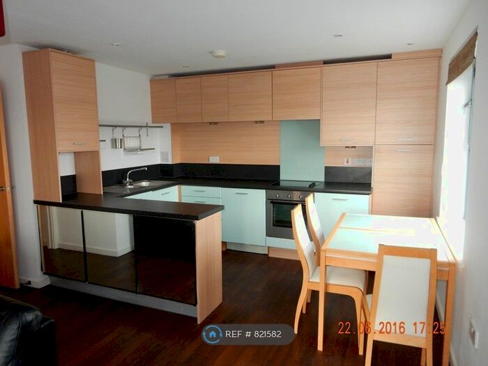 2 Bedroom Flat To Rent In Berber Parade, London, SE18