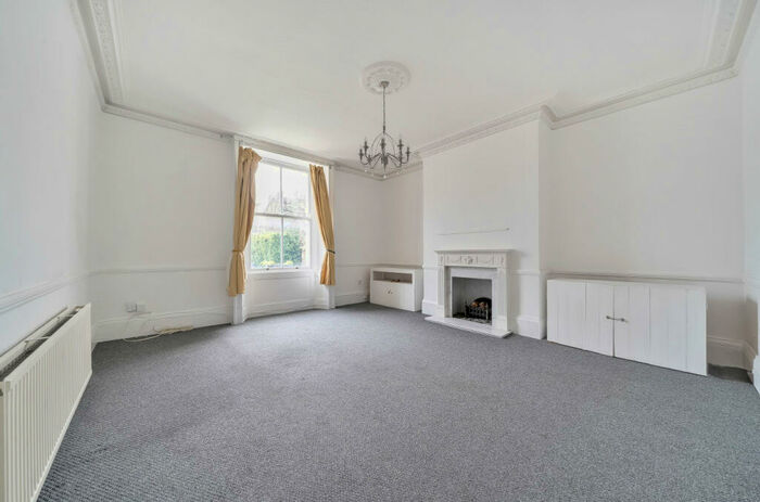 1 Bedroom Garage / Parking To Rent In Shooters Hill Road, Blackheath, London, SE3