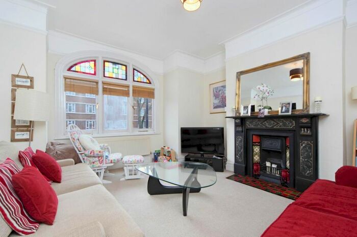 2 Bedroom Flat To Rent In Fulham Palace Road, Fulham, SW6