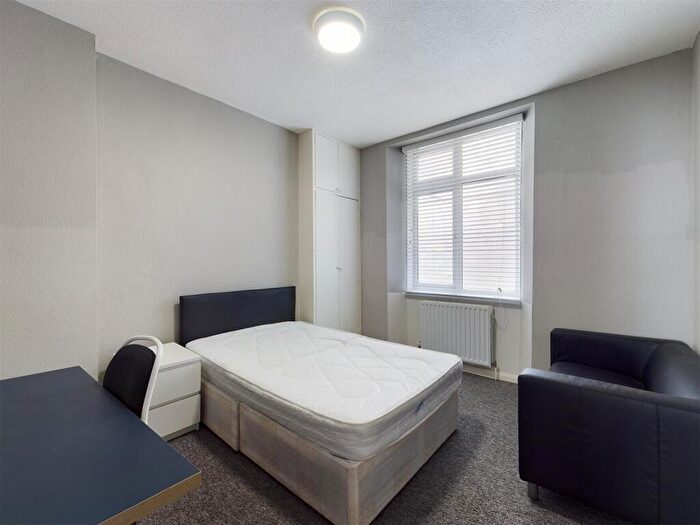 2 Bedroom Flat To Rent In Broad Street, Brighton, BN2