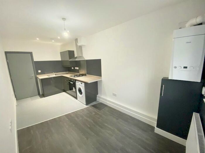 1 Bedroom Flat To Rent In Chorley Old Road, Bolton, BL1