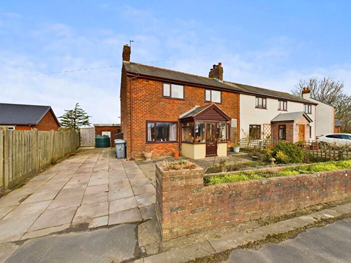 3 Bedroom Semi-Detached House For Sale In Lilac Crescent, Wharles, PR4