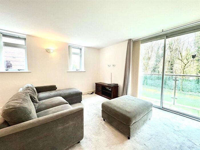 2 Bedroom Apartment To Rent In Riverside Lodge, Palatine Road, Manchester, M20