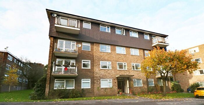 2 Bedroom Flat To Rent In Charing Court, Shortlands Road, Bromley, Kent, BR2