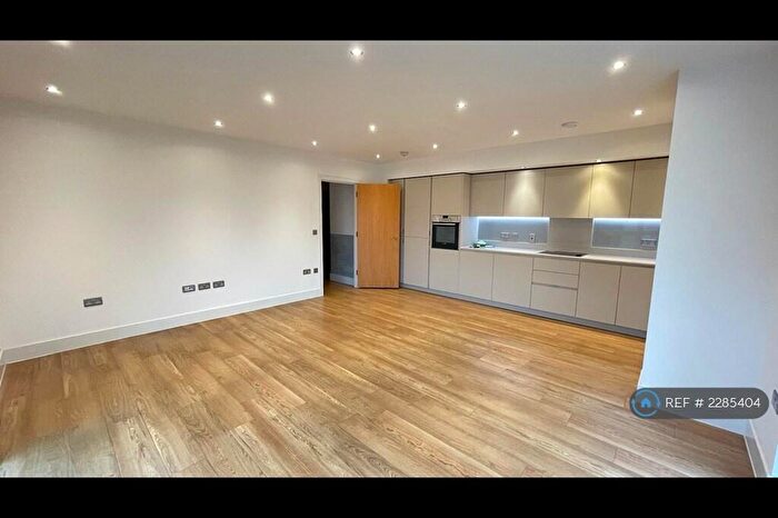 3 Bedroom Flat To Rent In Lyon Road, Harrow, HA1