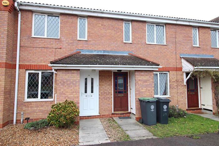 2 Bedroom Terraced House To Rent In Daffodil Drive, Rushden, NN10
