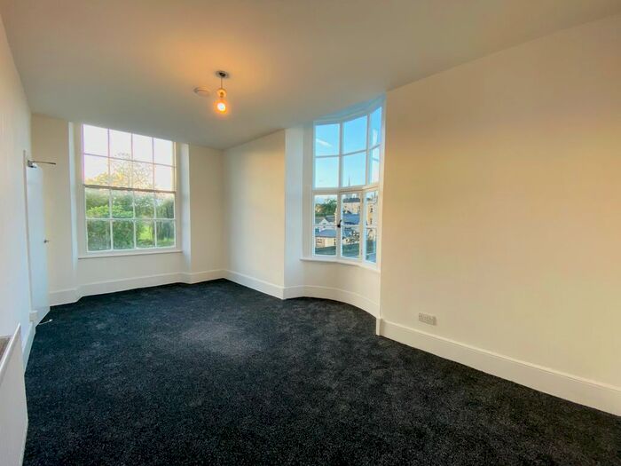 2 Bedroom Flat To Rent In High Street, St. Martins, Stamford, PE9