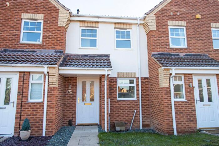 2 Bedroom Terraced House To Rent In Hollingwood Crescent, S43