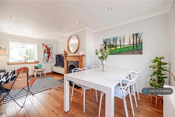 3 Bedroom Terraced House To Rent In Ivanhoe Road, Aberdeen, AB10