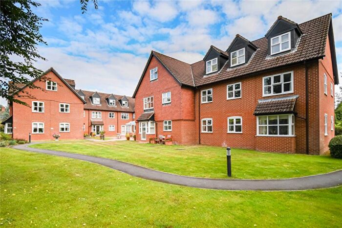 1 Bedroom Apartment For Sale In River Park, Marlborough, Wiltshire, SN8
