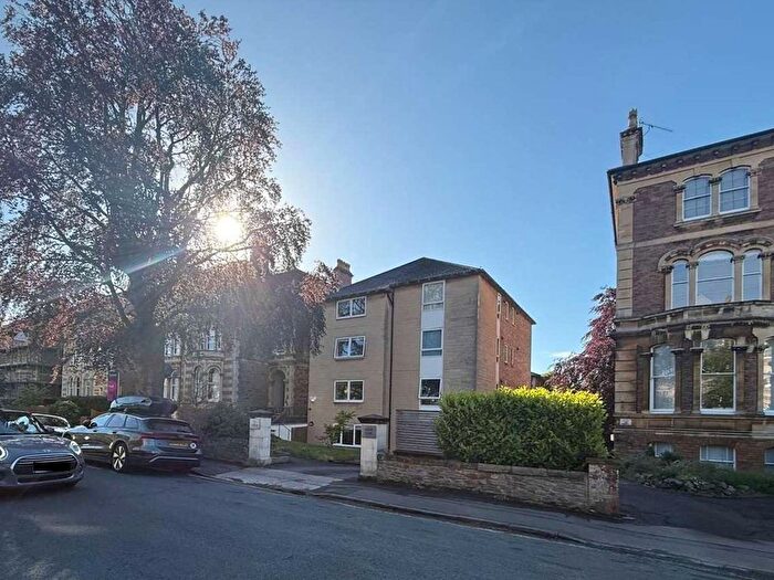 Studio To Rent In Apsley Road, Clifton, Bristol, BS8