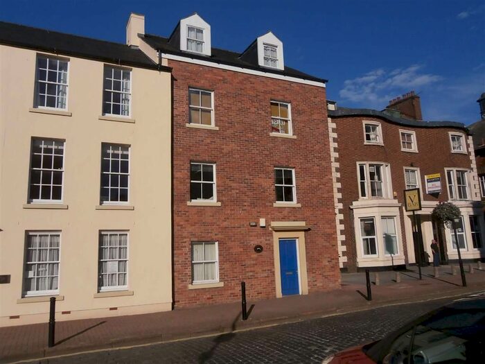 2 Bedroom Flat To Rent In Spinners Yard, Carlisle, Carlisle CA3
