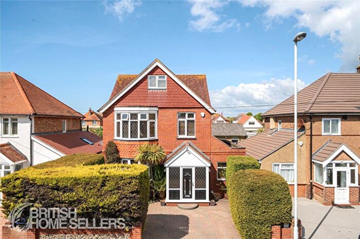 5 Bedroom Detached House For Sale In Beaumont Road, Worthing, West Sussex, BN14