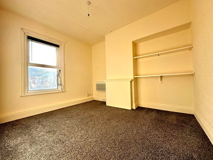 1 Bedroom Flat To Rent In Clifford Road, Blackpool, FY1