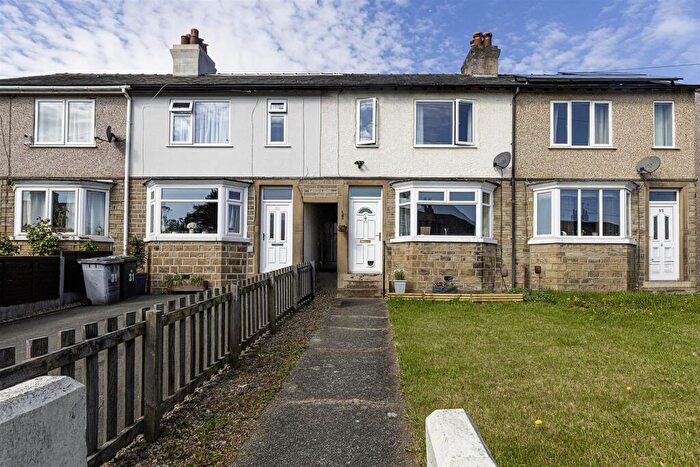 2 Bedroom Terraced House For Sale In Rufford Road, Longwood, Huddersfield, HD3