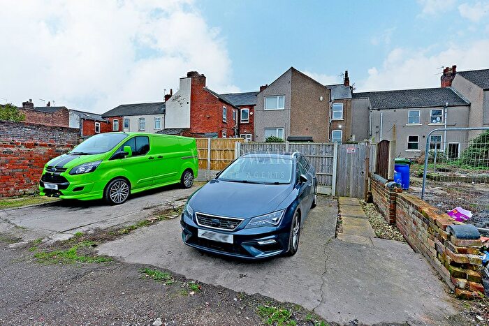 3 Bedroom Terraced House For Sale In Mansfield Road, Alfreton, DE55