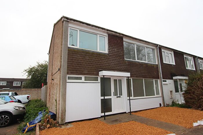 3 Bedroom End Of Terrace House To Rent In Landor, Wellingborough, NN8