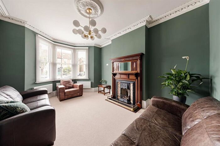 4 Bedroom House For Sale In Hainault Road, Leytonstone, E11