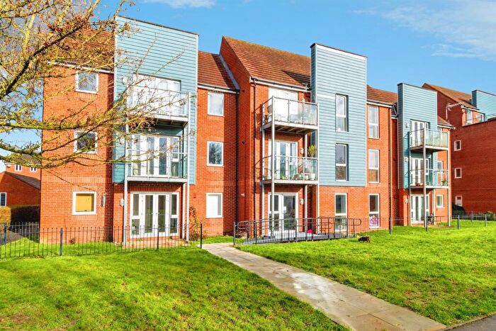 2 Bedroom Flat For Sale In Dakota Way, Eastleigh, SO50