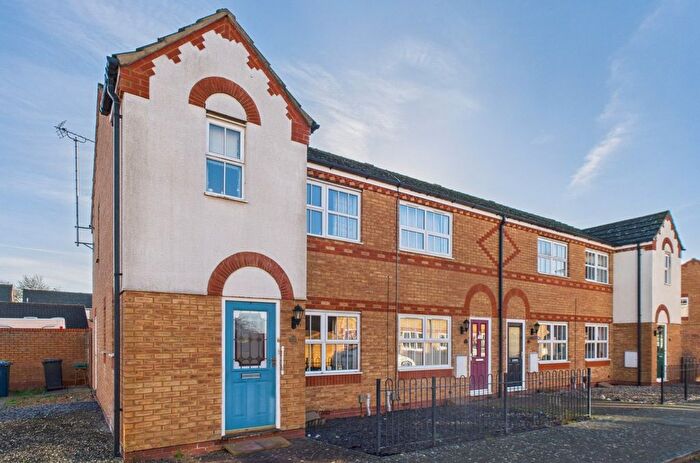 3 Bedroom End Terrace House For Sale In Kingfisher Way, Cottenham, CB24
