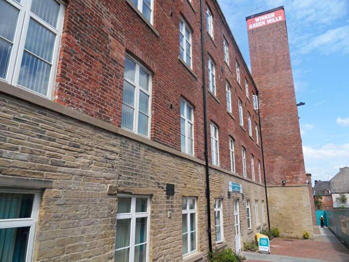 1 Bedroom Flat To Rent In Winker Green Lodge, Eyres Mill Side, Leeds, West Yorkshire, LS12