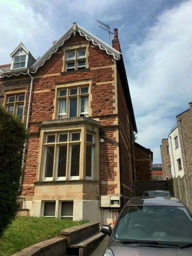 4 Bedroom Maisonette To Rent In Whatley Road &#;, BS8