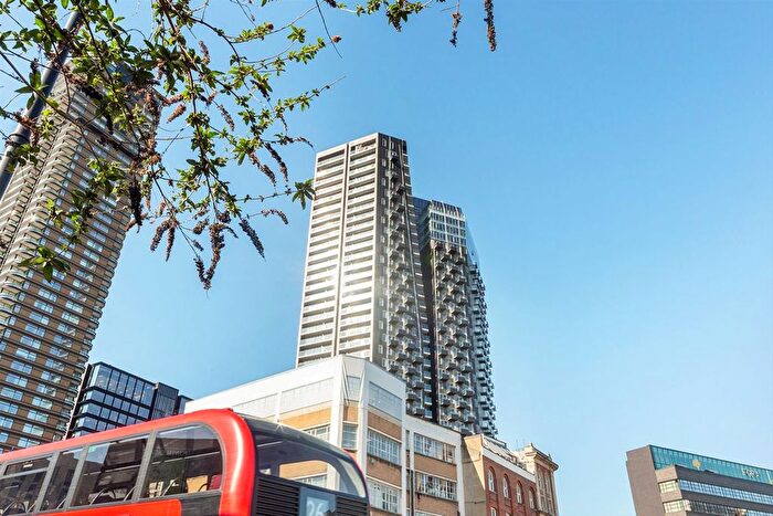 1 Bedroom Flat To Rent In Hewett Street, Shoreditch, EC2A