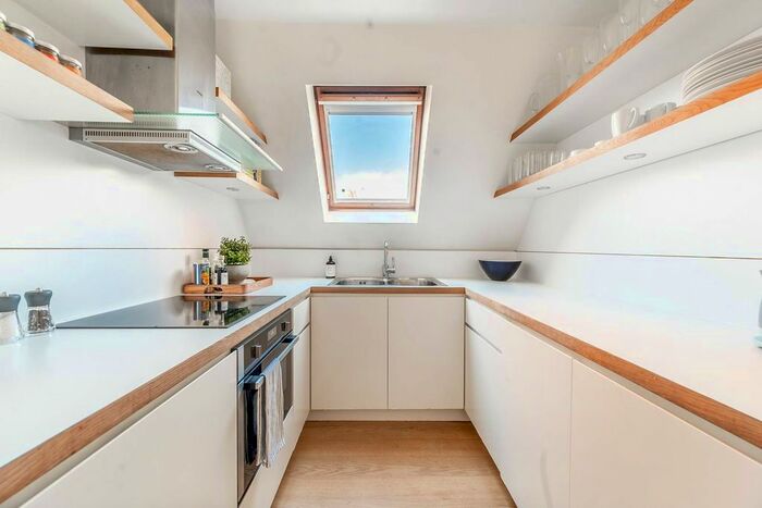 2 Bedroom Flat To Rent In Collingham Gardens, South Kensington, London, SW5