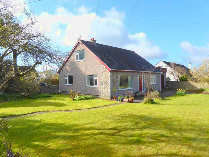 3 Bedroom Detached House For Sale In Dwyran, LL61