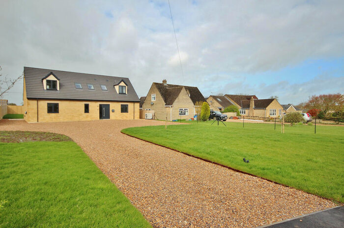 5 Bedroom Detached House For Sale In Brize Norton Road, Minster Lovell, OX29
