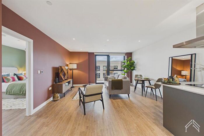 1 Bedroom Apartment To Rent In Vanguard Way, Blackhorse Road London, E17