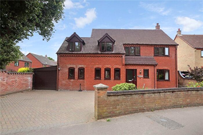 4 Bedroom Detached House For Sale In George Lane, Loddon, Norwich, Norfolk, NR14