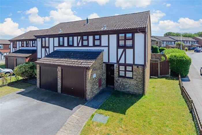 3 Bedroom Semi Detached House For Sale In Honey Close, Hempstead, Gillingham, Kent, ME7