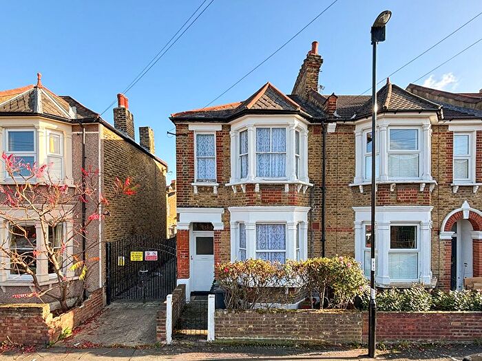 3 Bedroom End Terrace House For Sale In Rathfern Road, Catford, SE6
