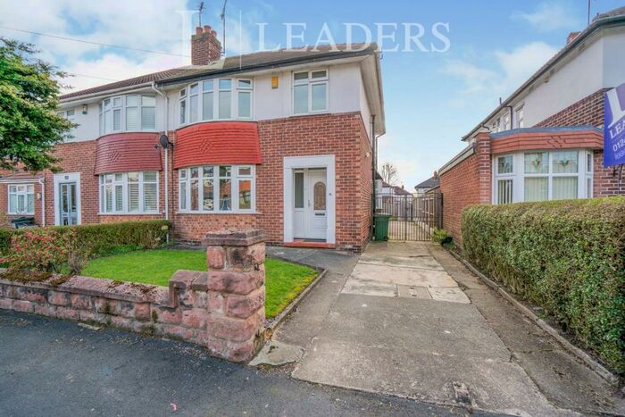 3 Bedroom Semi-Detached House To Rent In Fieldway, Hoole, Chester, CH2