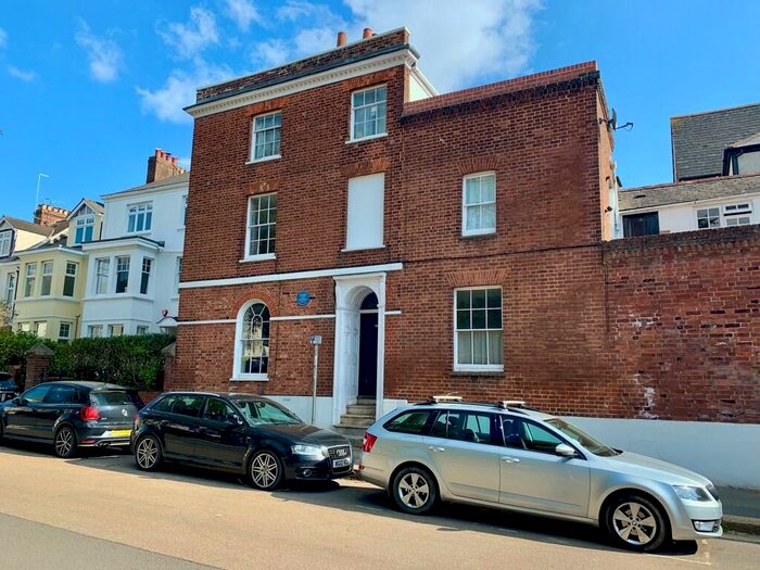 1 Bedroom Ground Maisonette To Rent In St Davids Hill, Exeter, EX4