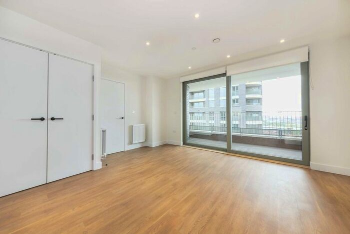 1 Bedroom Flat To Rent In Union Way, London NW10